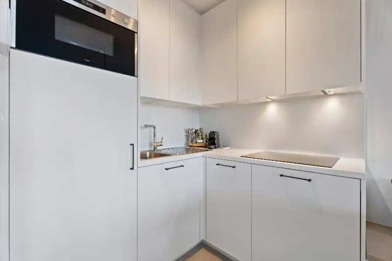 GERENOVEERDE STUDIO MET SLAAPHOEK EN MOOI ZICHT OP HET NATUURRESERVAAT foto 6