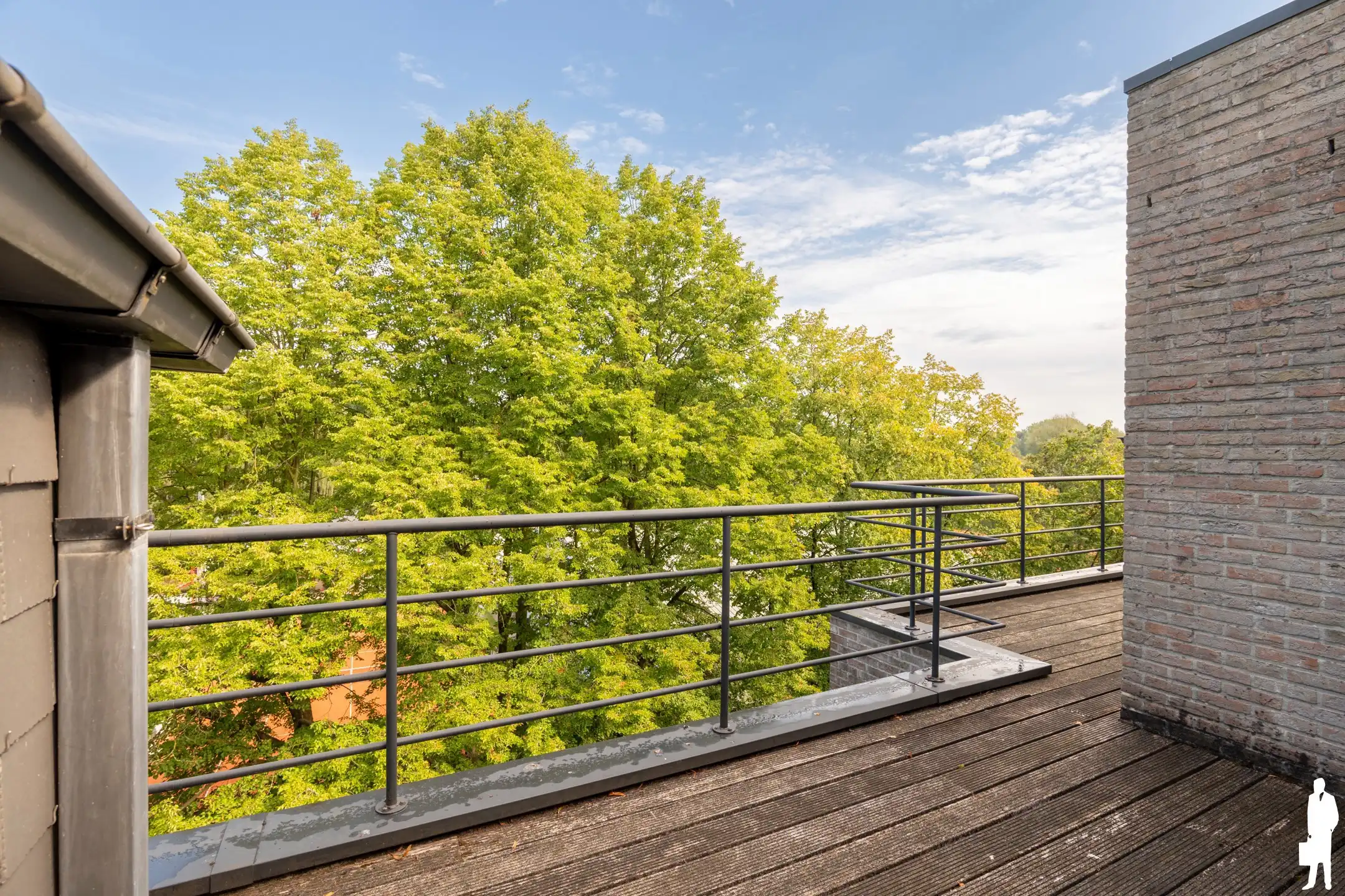 Ruim dakappartement van 130 m² met 50 m² terras en parking foto 26
