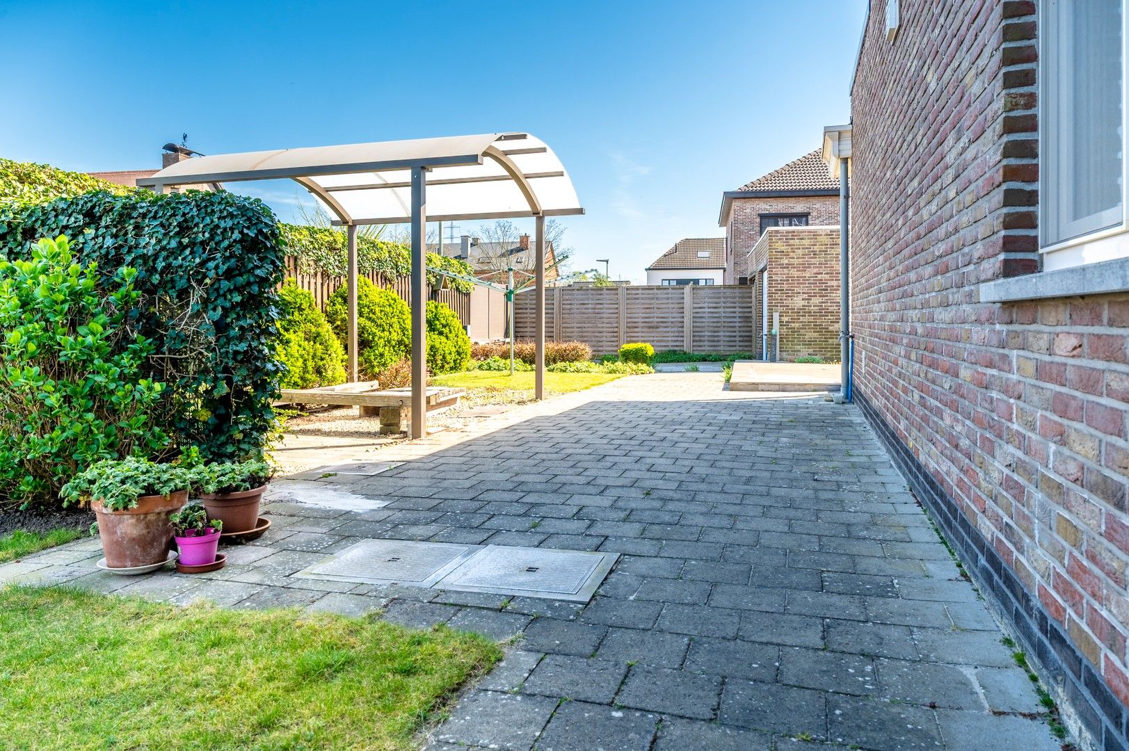 Lichtrijke woning met open leefruimte en garage! foto 19