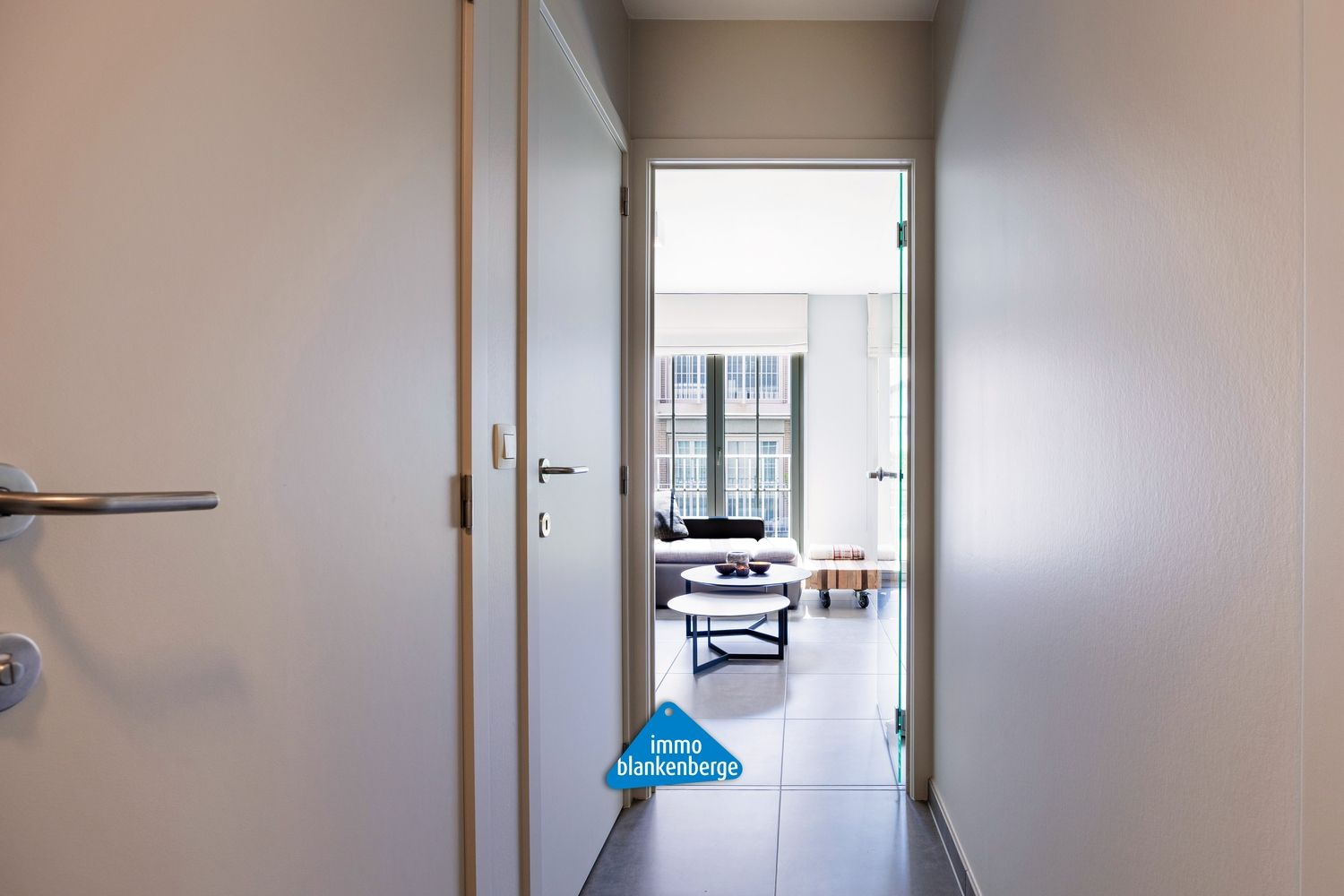Gelijkvloers 2-slaapkamerappartement met tuin en luxe afwerking in De Haan foto 17