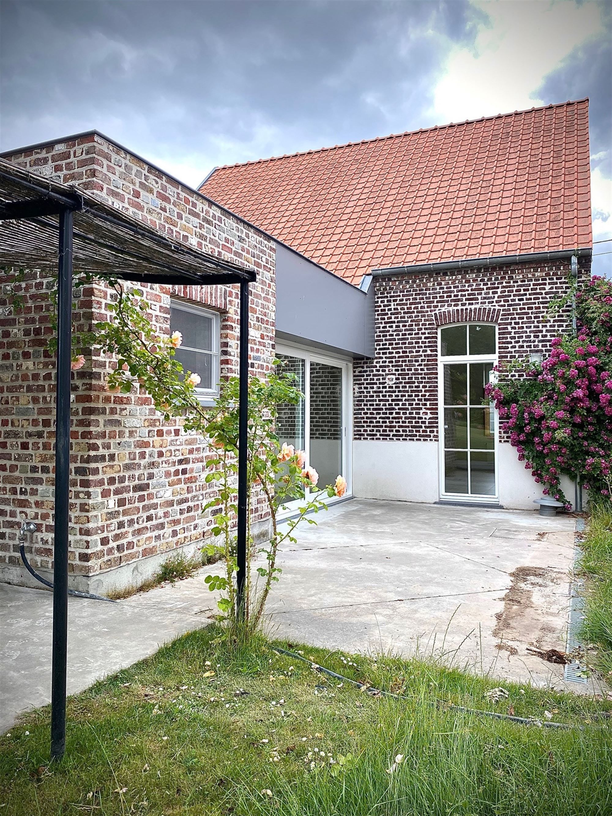 ()=>{if(producerUpdateValueVersion(node),producerAccessed(node),node.value===ERRORED)throw node.error;return node.value} Diepestraat 2 - 9820 Merelbeke-Melle