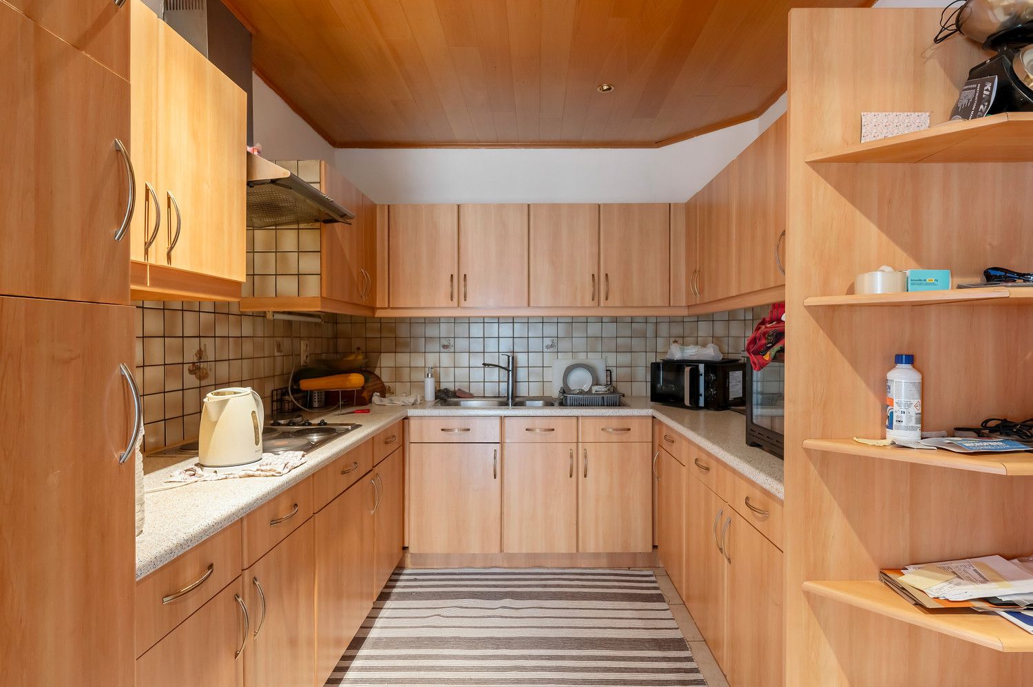 gezinswoning, laagbouw, 3 slaapkamers, garage, tuin foto 8