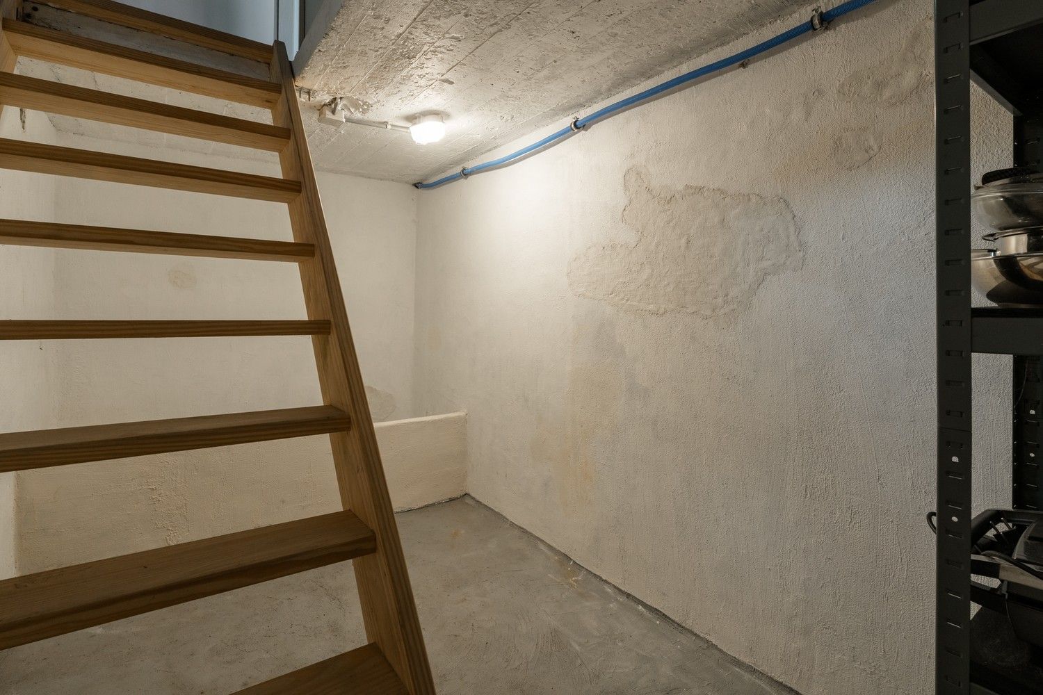 Charmante en instapklare woning met 2 slaapkamers in hartje Hamont foto 17