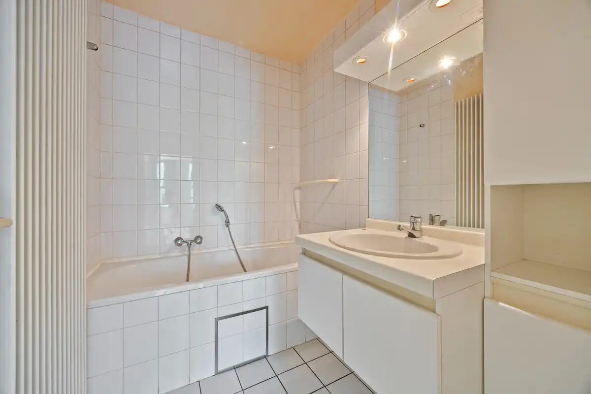 Building van drie appartementen op wandelafstand van het commercieel centrum foto 6