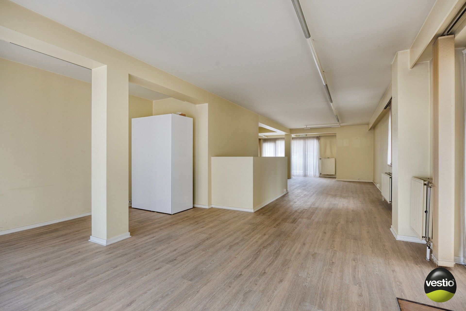 Kantoorruimte van privatieve kelder - 100 m² foto 3