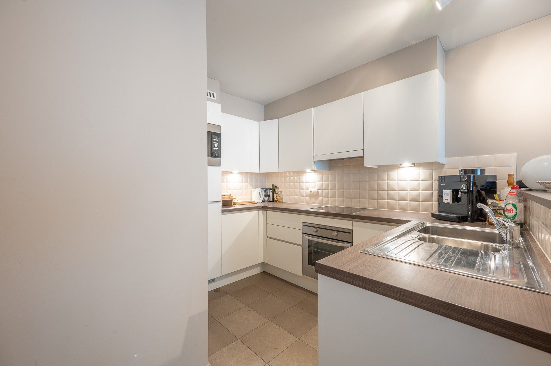 Gemeubeld: leuk en cozy appartement met 2 slpk en zijdelings zeezicht! foto 6
