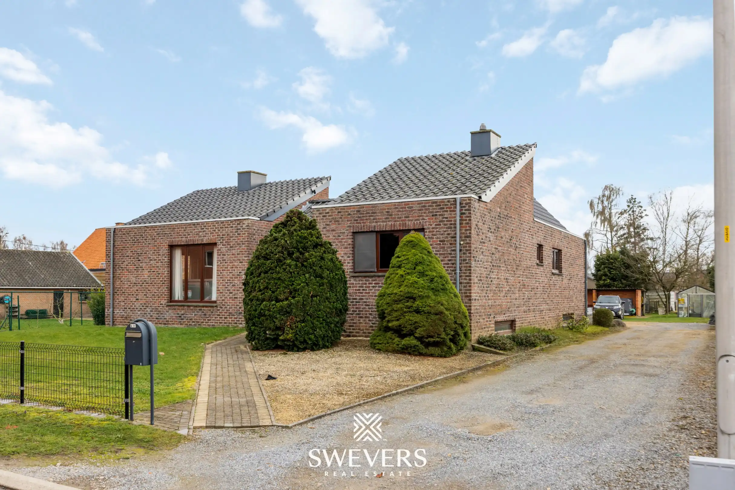 Zonnige woning met ruime zuid georiënteerde tuin in het rustige Diepenbeek foto 34