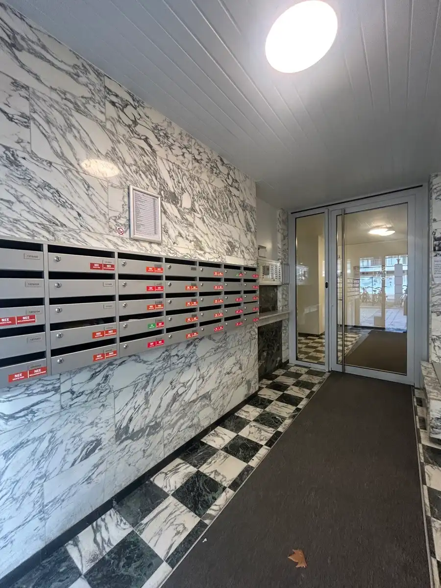 Studio met terras en kelderberging Label B foto 2