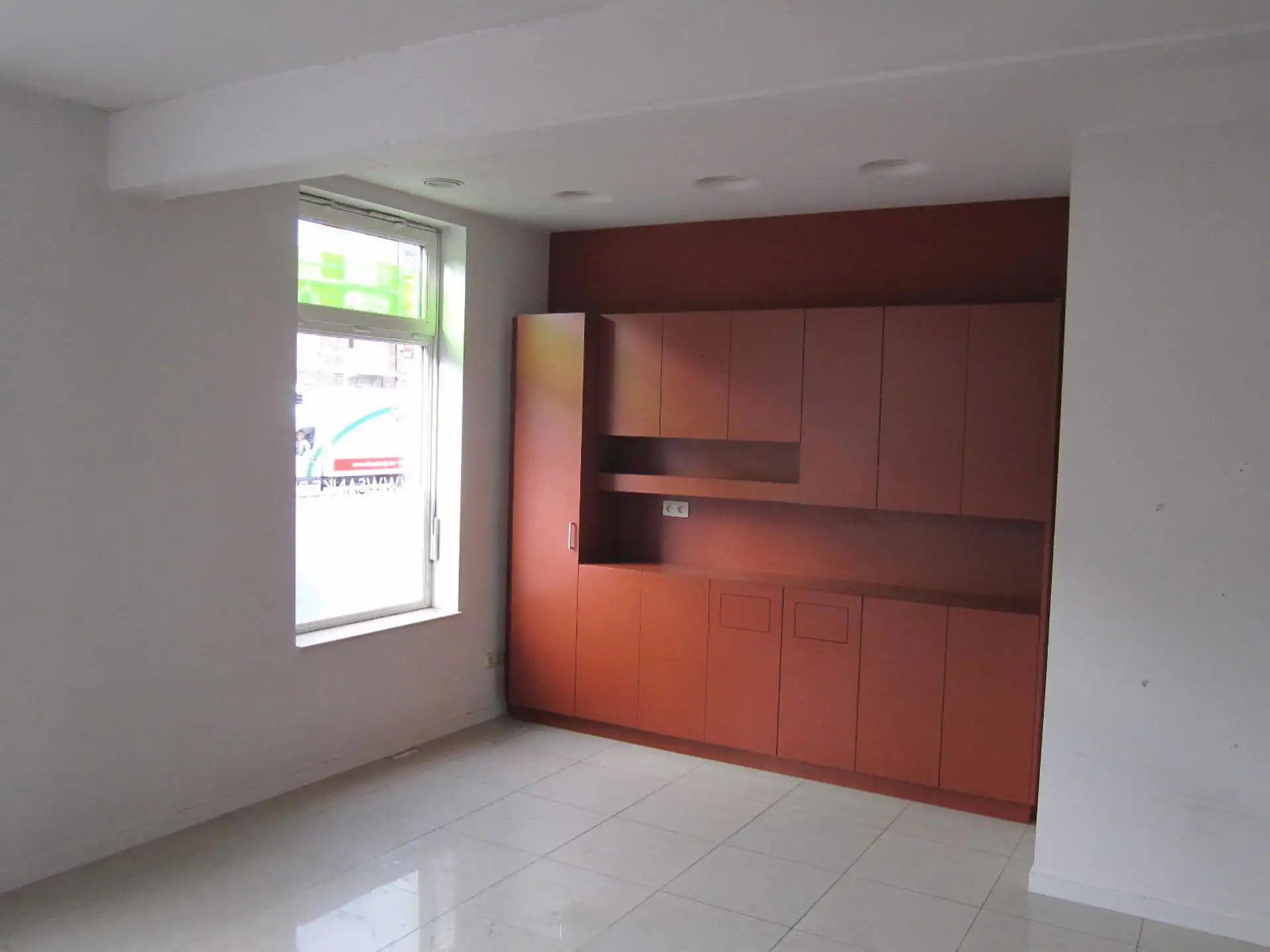 Handelspand te huur in Hasselt, 220 m² foto 6