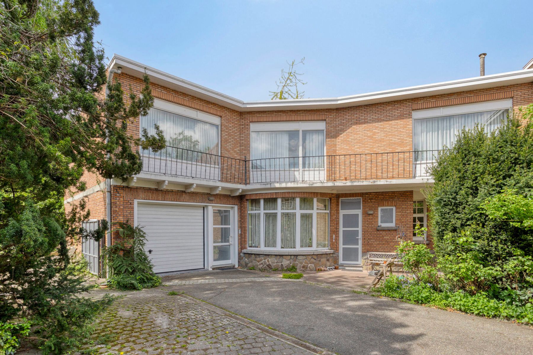 Woning met bijhorend appartement in centrum van Sint-Truiden foto 3