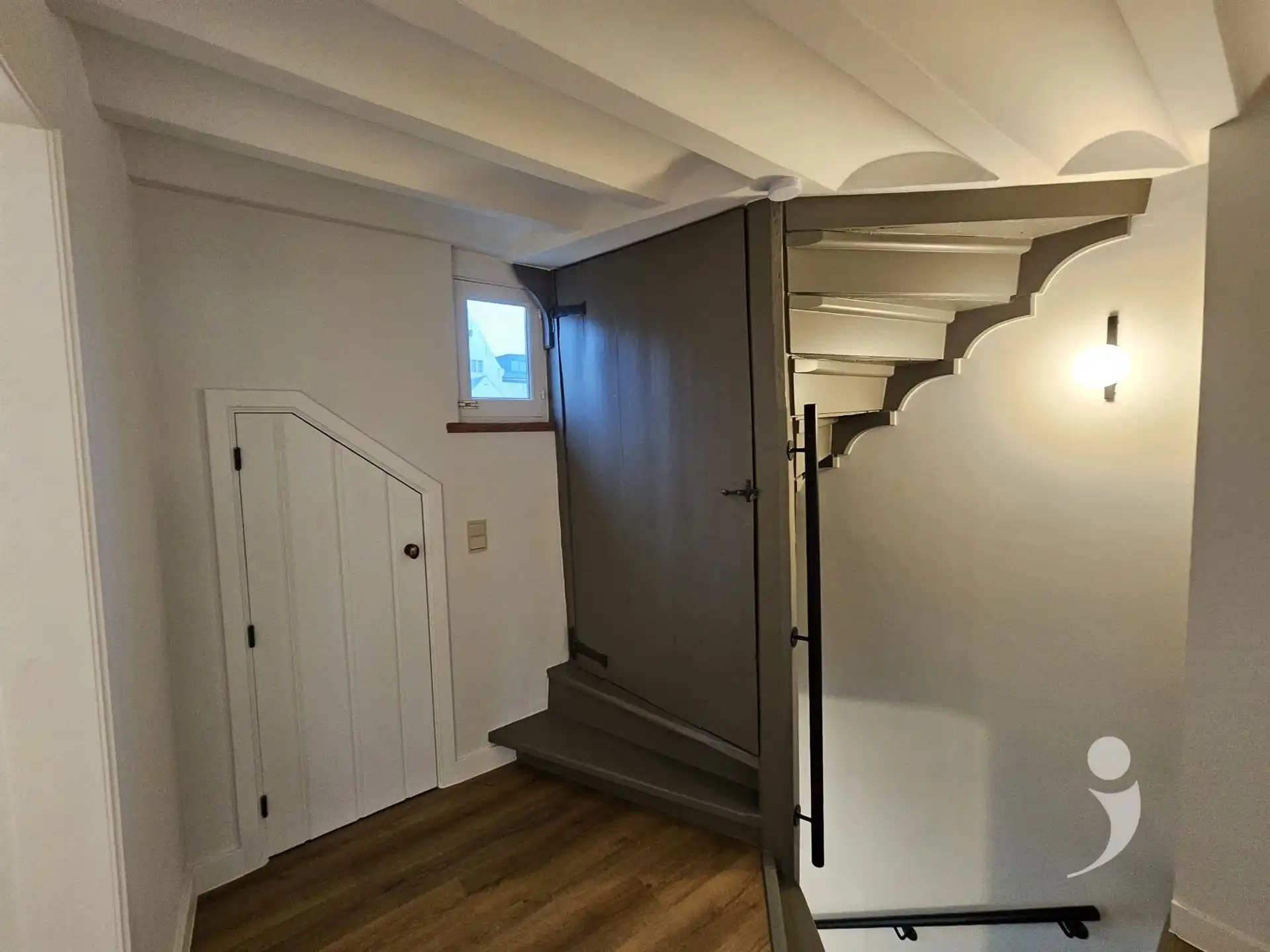 Gerenoveerd huis met historisch karakter foto 9