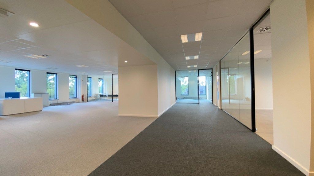 Instapklare kantoorruimte te huur vlakbij afrit E17 in Zele foto 4