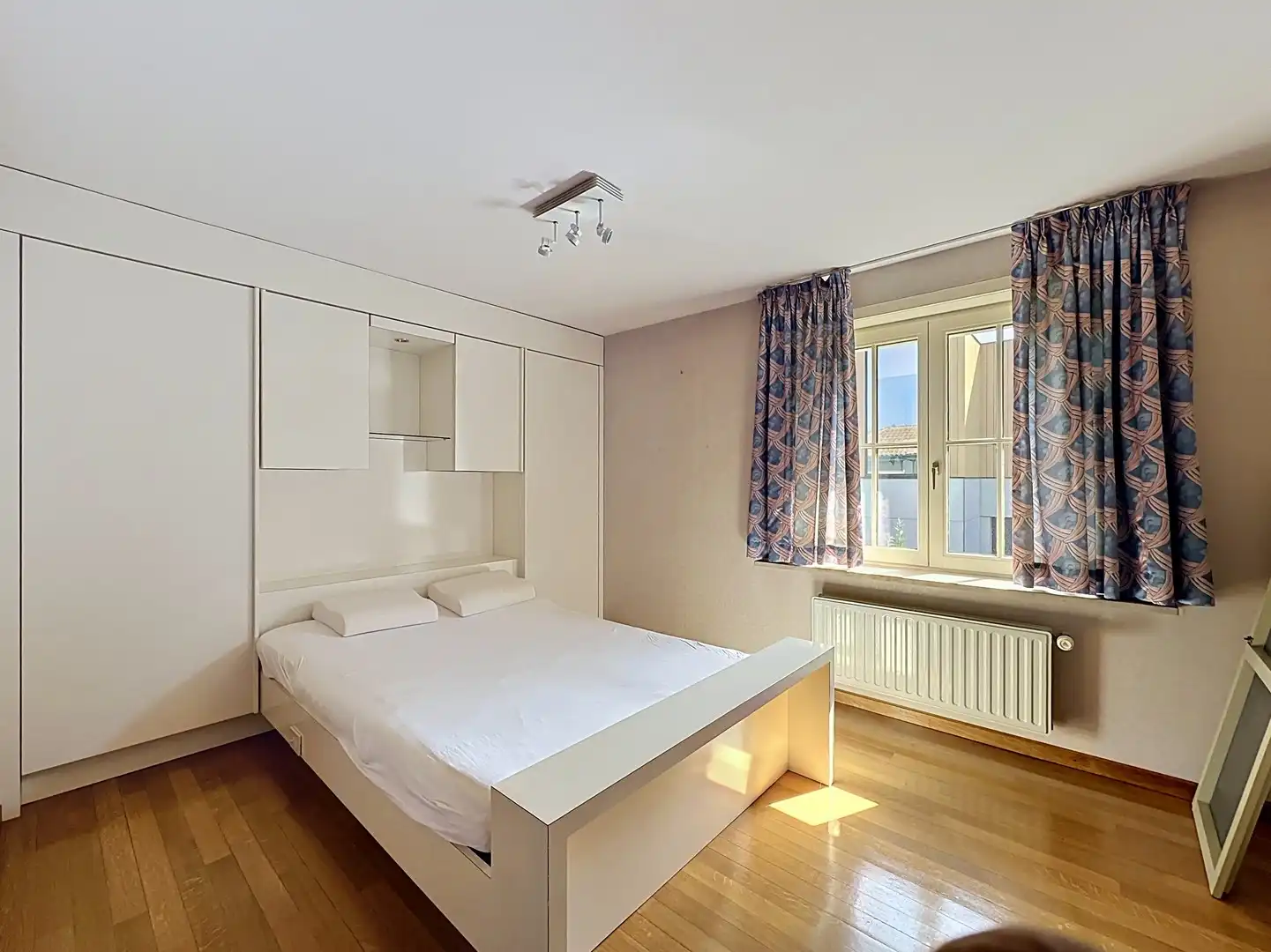 Exclusieve Spaanse villa welgelegen nabij de duinen en de zee. foto 11