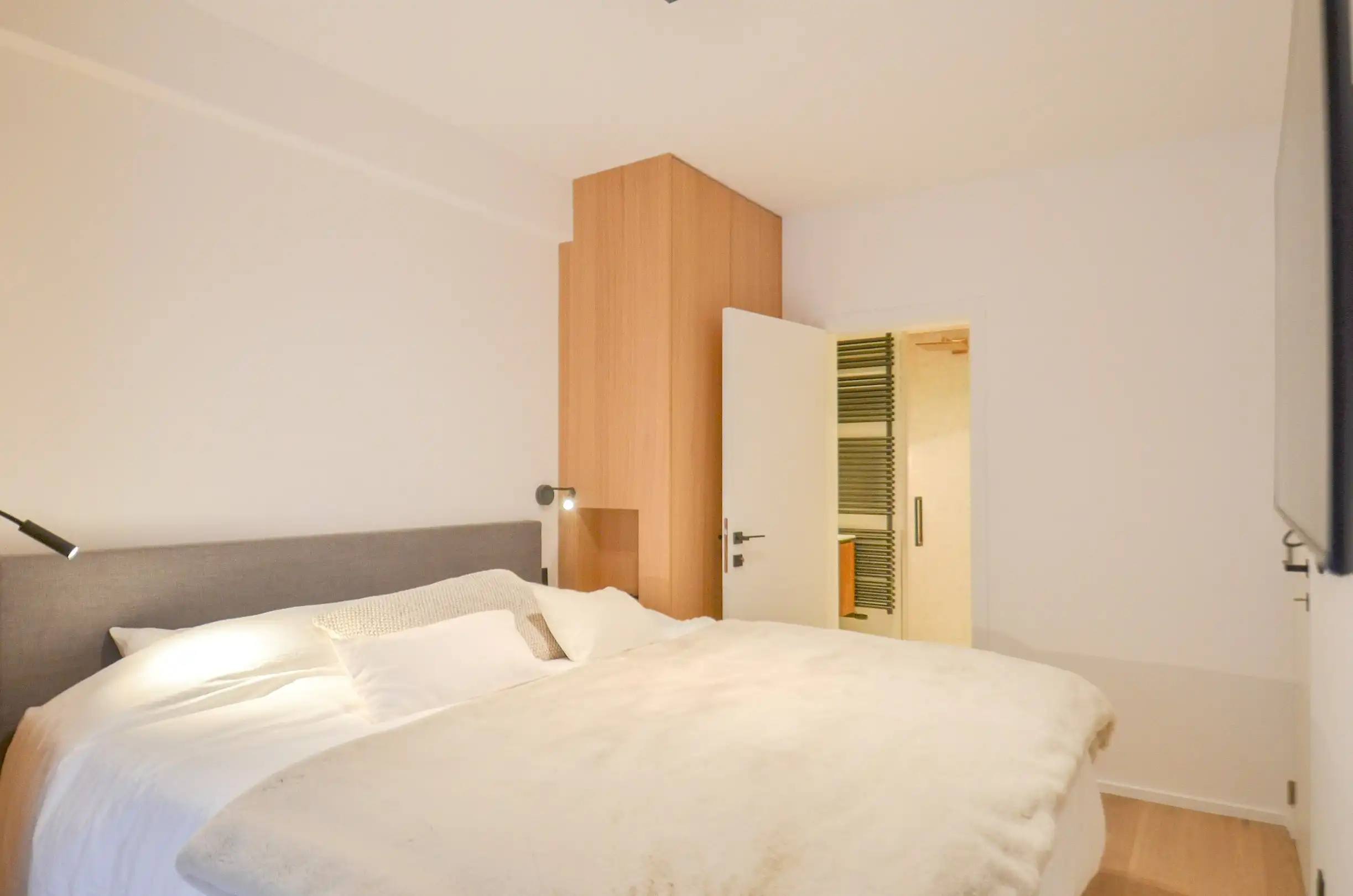 Volledig gerenoveerd appartement met een mooi zeezicht gelegen tussen het Driehoeksplein en Albertplein. foto 12