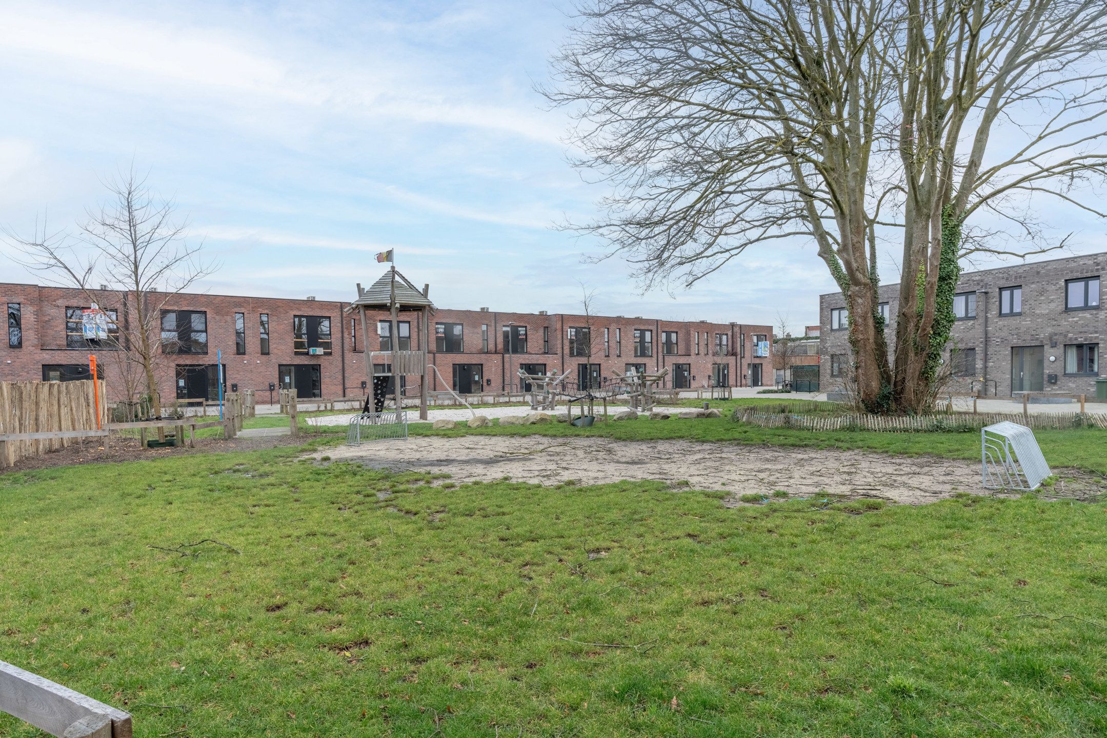 Modern 2slpk appartement met terras te Turnhout. foto 17