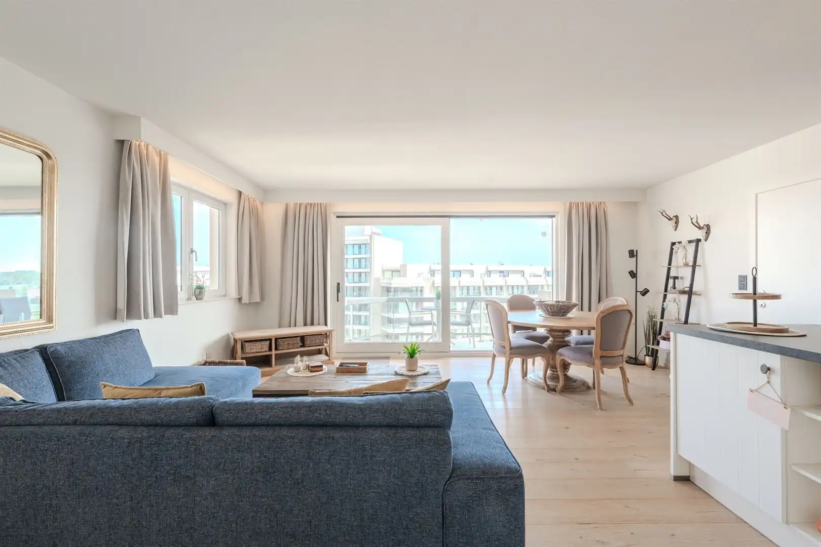 Uniek afgewerkt appartement zongericht in perfecte staat foto 15