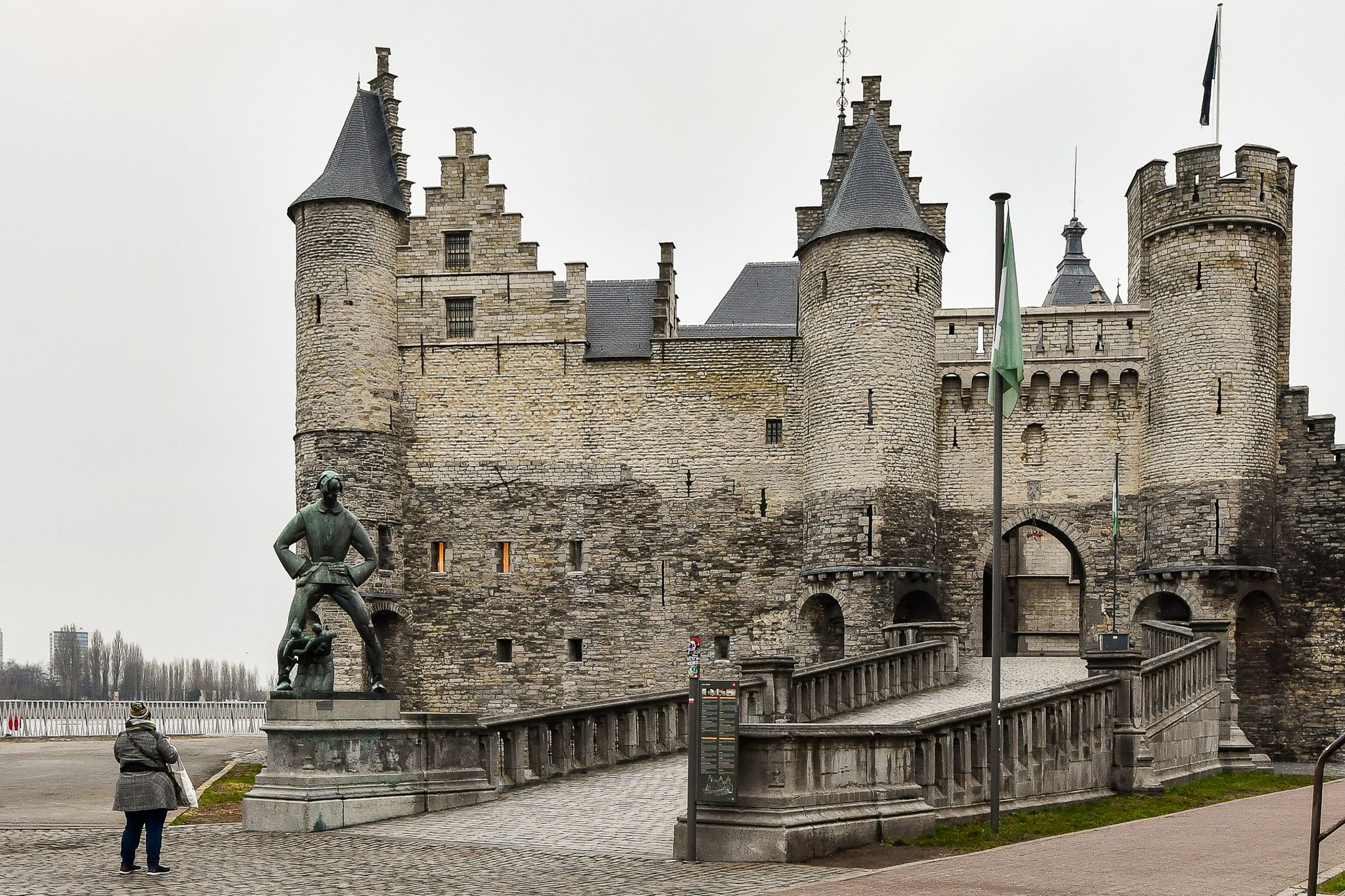 ANTWERPEN - Gemeubeld appartement vlakbij de Schelde foto 25