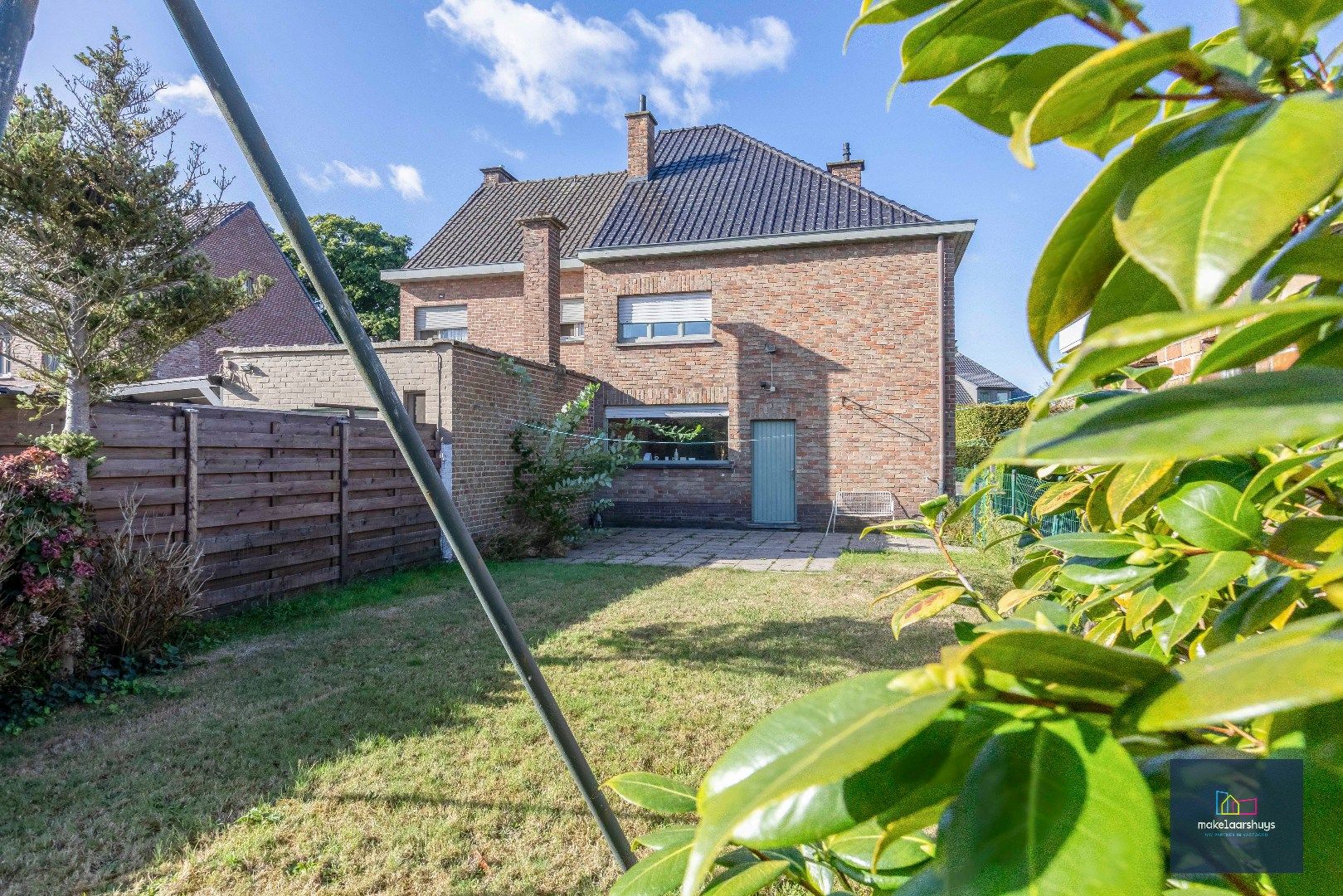 Ruime HOB met 4 slpk, ruime zolder, tuin en garage  foto 25