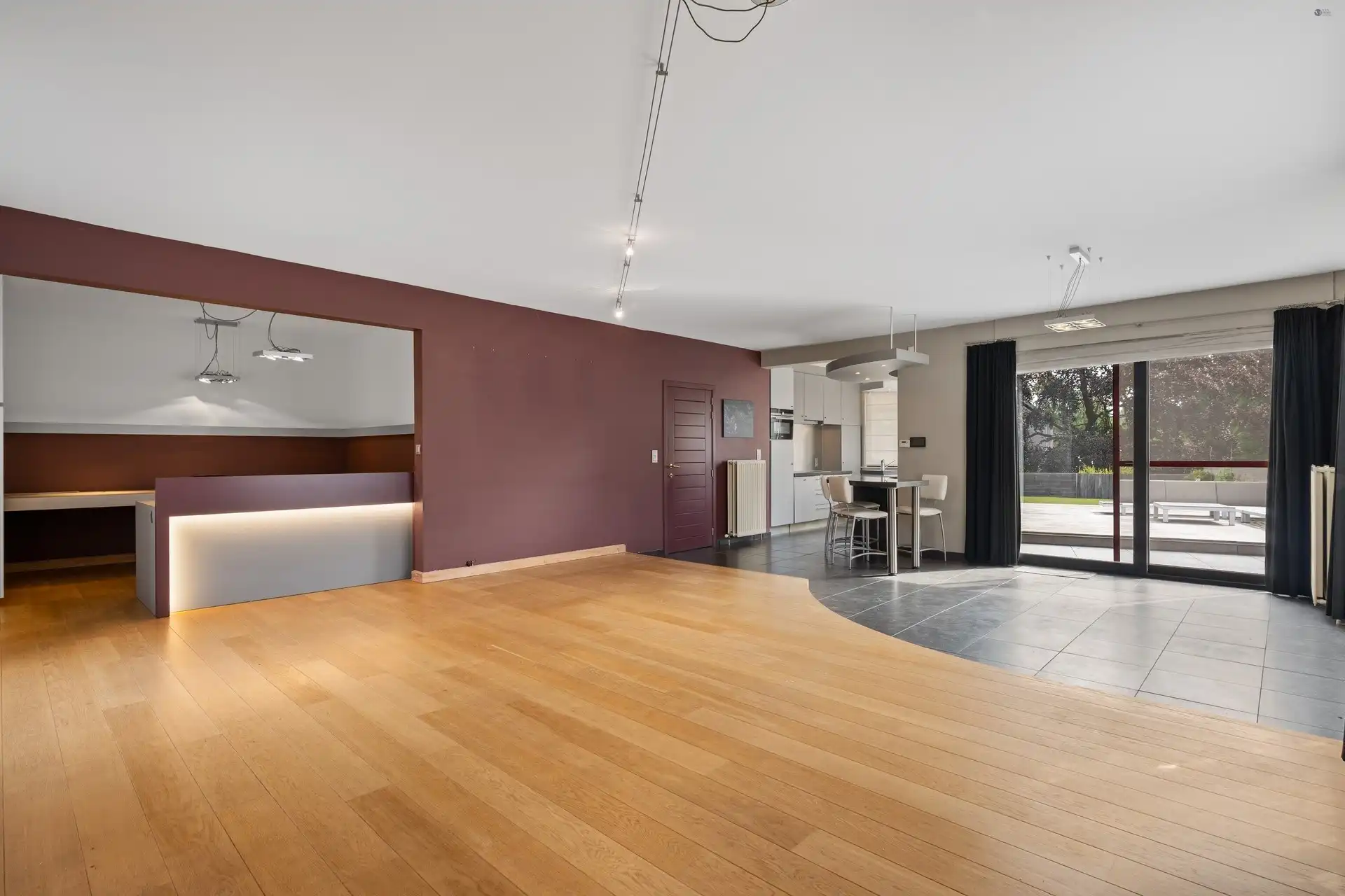 Zeer ruim duplex appartement met groot terras, beroepsruimte en garage van 70m² foto 4
