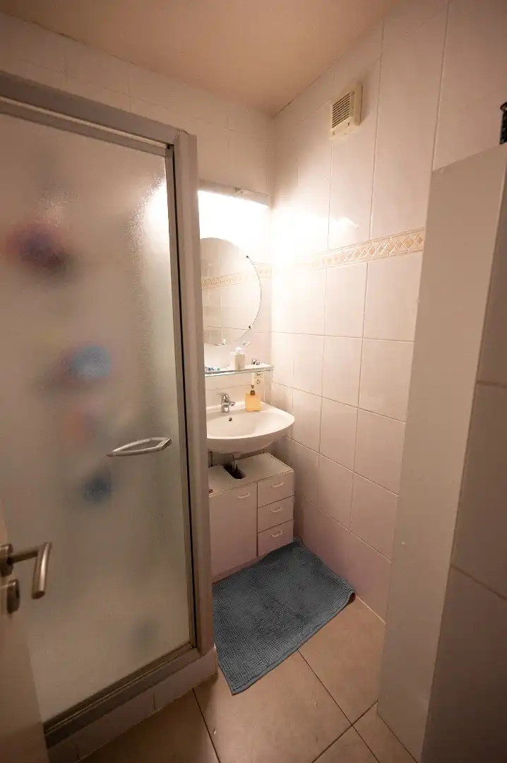 RUIM 2-SLAAPKAMER APPARTEMENT + GARAGEBOX  foto 6