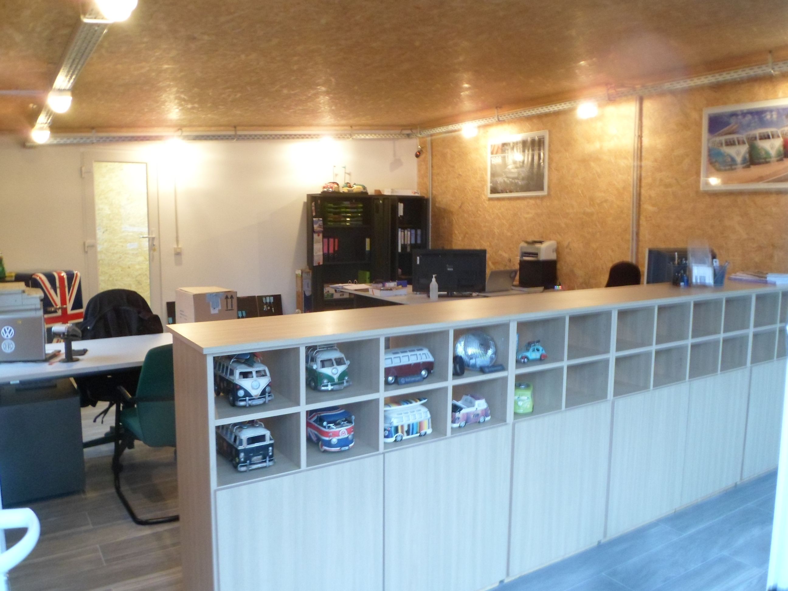 ACTIEVE AUTOGARAGE EN WOONHUIS foto 6