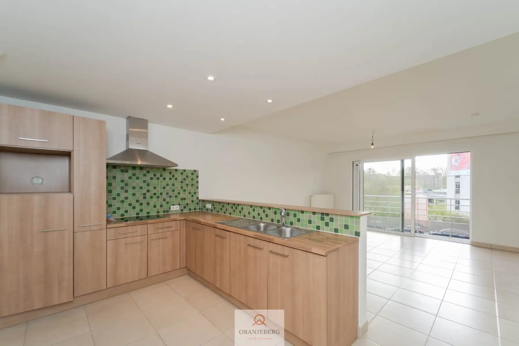 Ruim 3 slpk-appartement met bovengrondse staanplaats nabij Sterre! foto 12