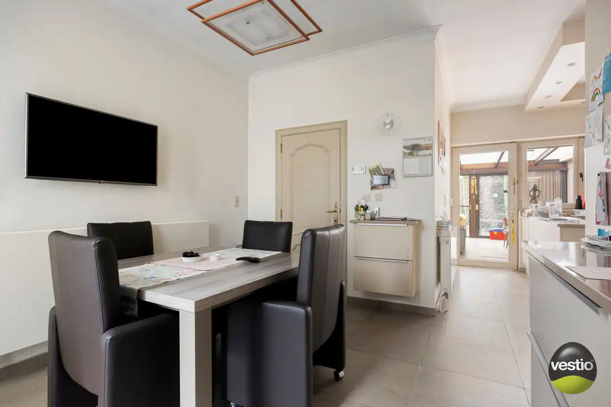 ROYALE WONING MET DOKTERSPRAKTIJK TE BILZEN HOESELT. foto 15