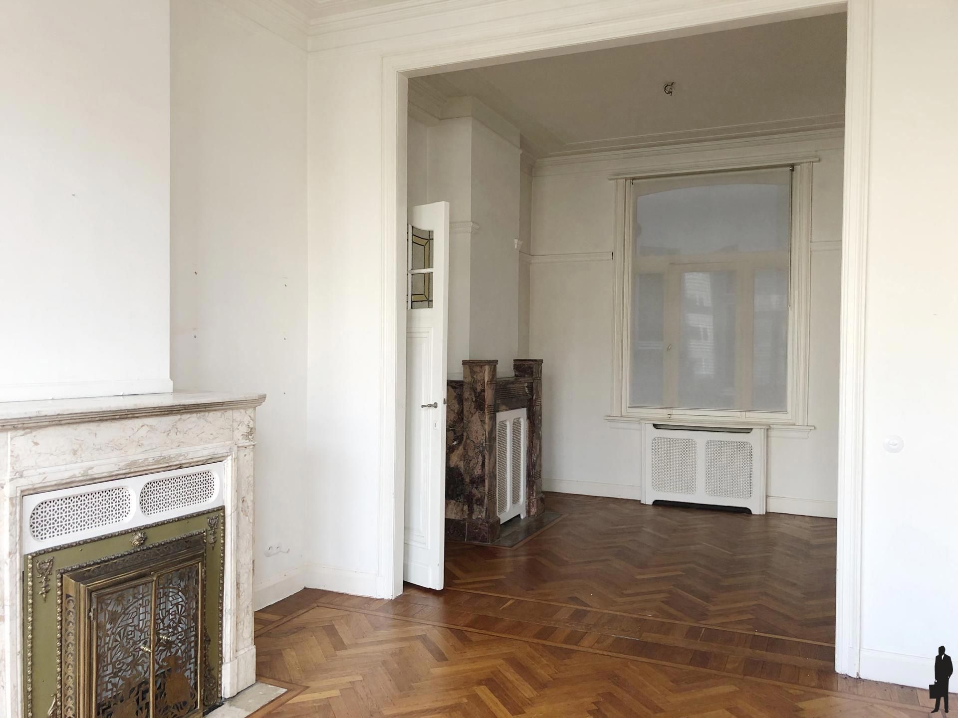Authentiek appartement (ca 80m²) in Art Nouveau stijl. foto 6