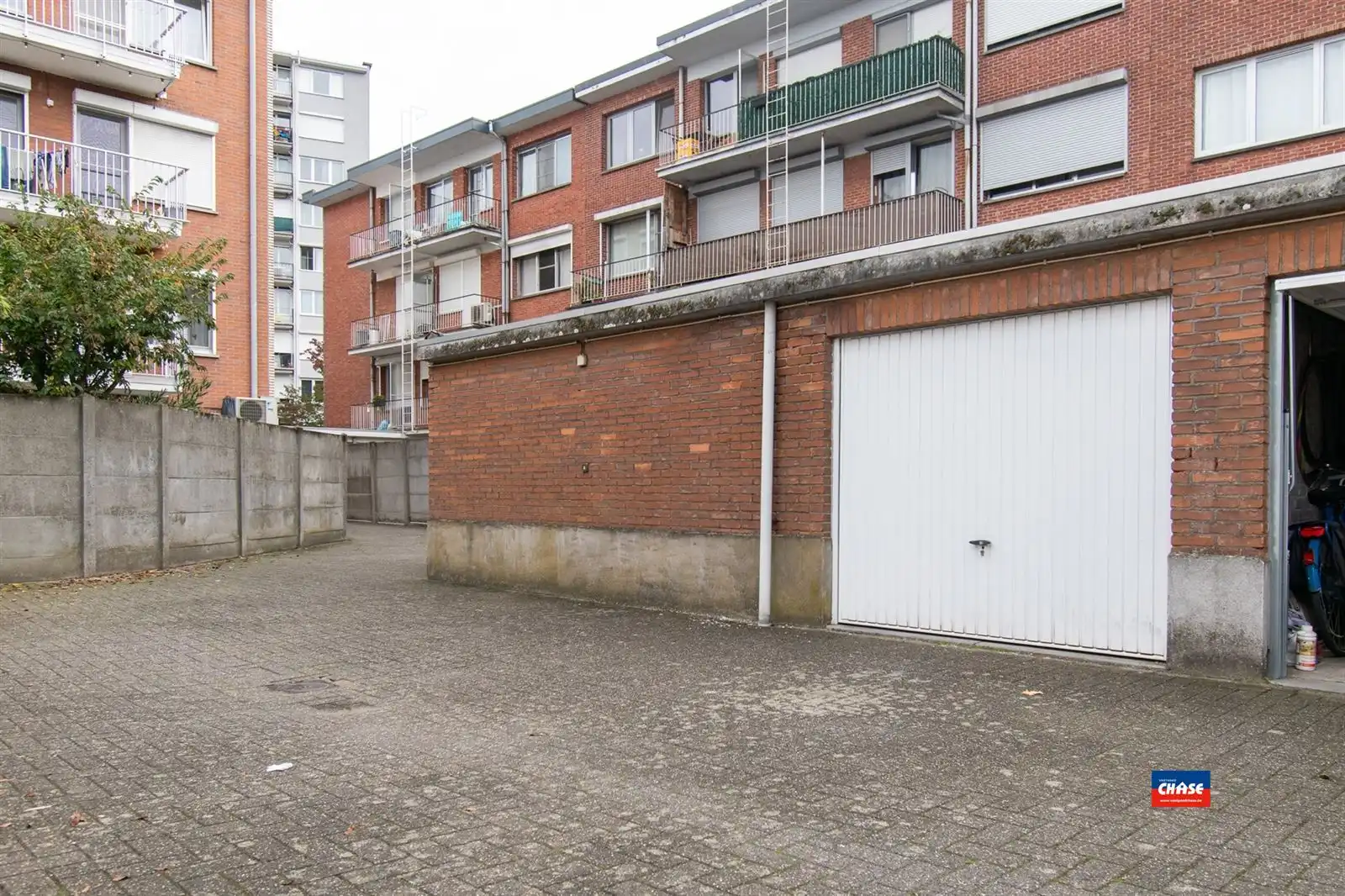 Appartement met 3 slaapkamers + dressing, kelder en garage foto 16