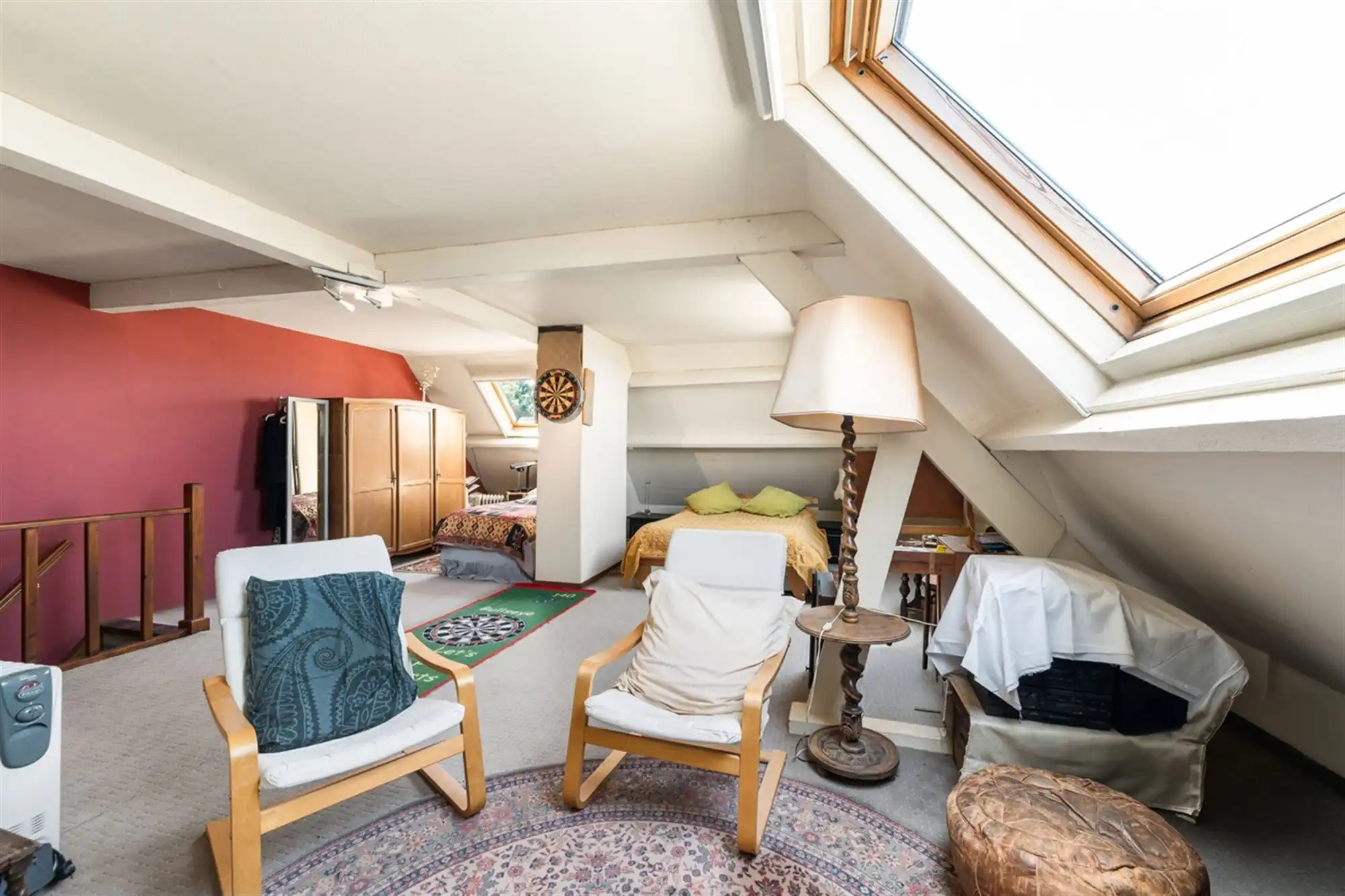 KARAKTERVOLLE HALFOPEN BEBOUWING met 3 slpks & apart bijgebouw op een perceel van ca. 1.226m² foto 19