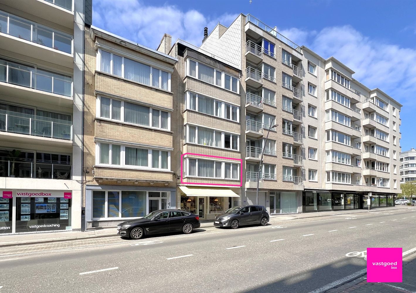Lichtrijk appartement met 2 slaapkamers, Oostende foto {{pictureIndex}}