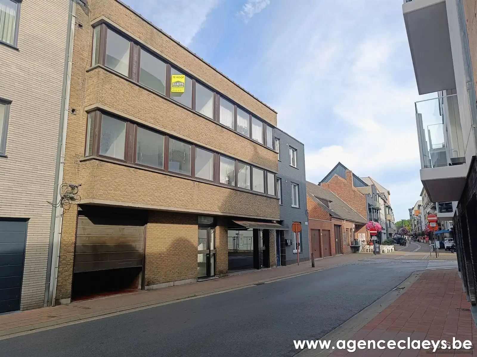 Appartement foto {{pictureIndex}}