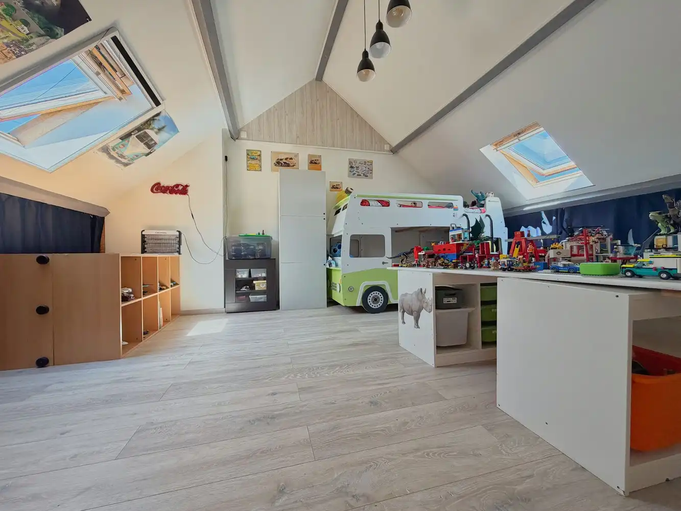 Instapklare gezinswoning (3 slpks) met tuin + 2x garage foto 13