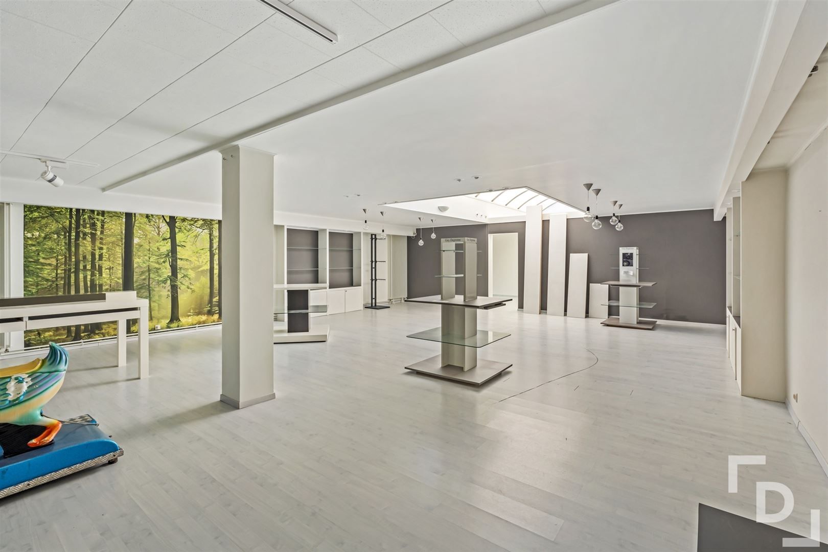 Ruime handelszaak met woonst & verhuurd appartement te koop in Poelkapelle. foto 13