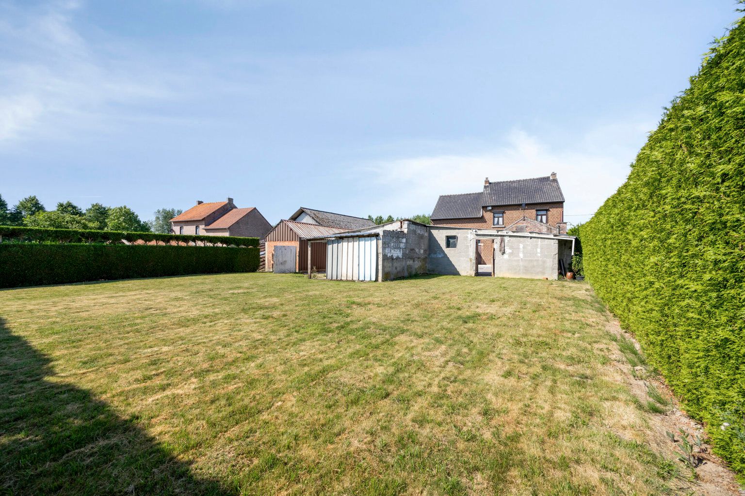 WONING MET NIET VERPACHTE WEILANDEN EN STALLINGEN foto 26