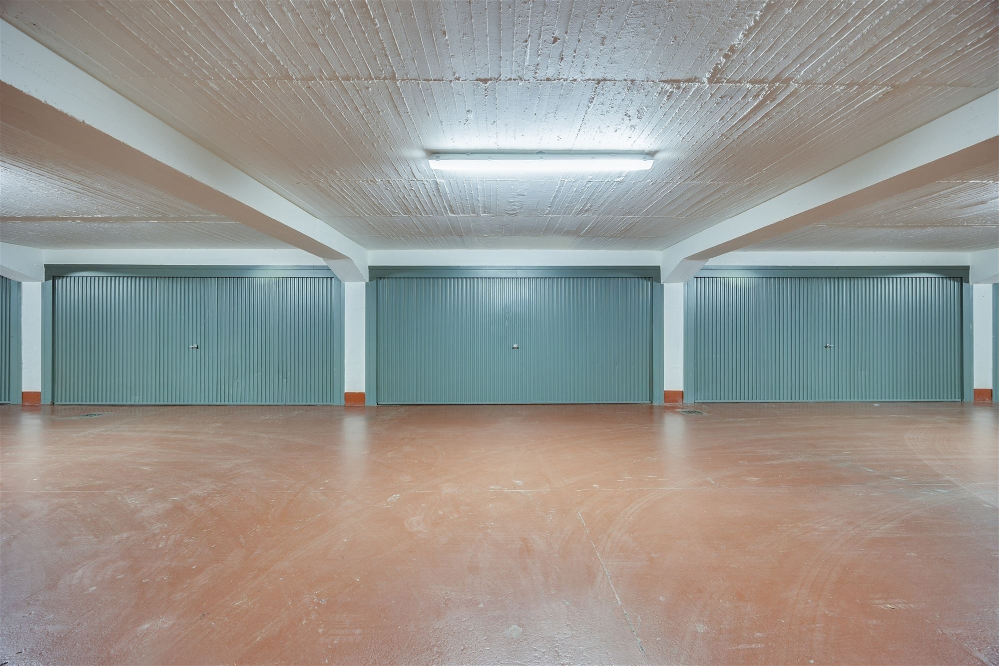  Instapklaar appartement met 2 slaapkamers + autostaanplaats foto 13