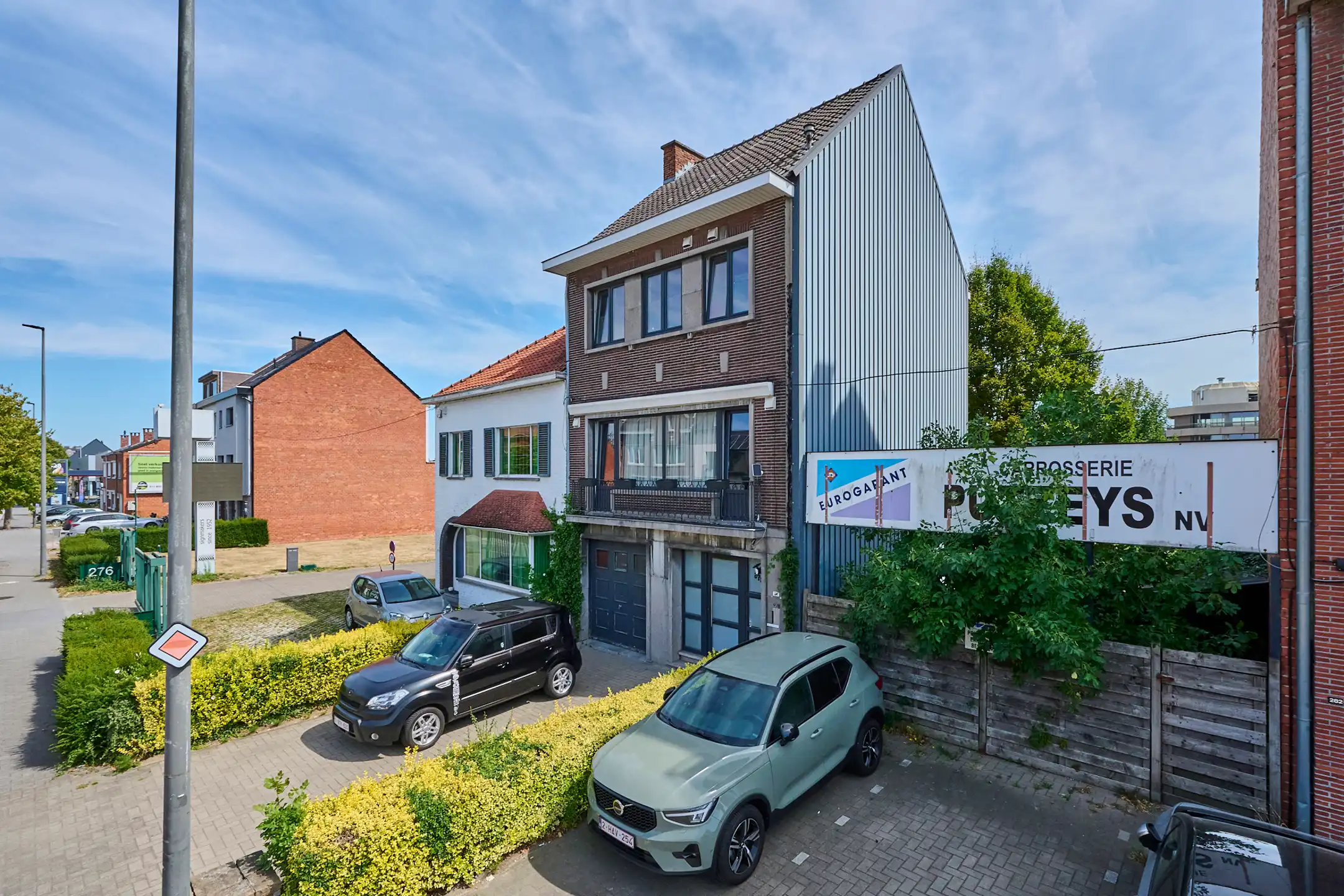 Centraal gelegen bouwgrond (GB) op toplocatie foto {{pictureIndex}}