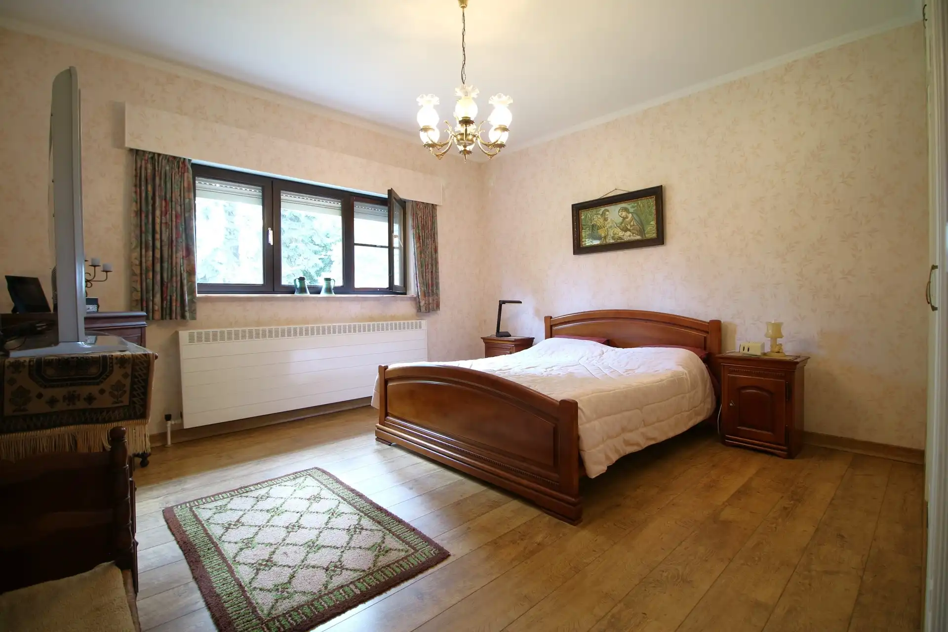 Ruime bungalow in het groen foto 18