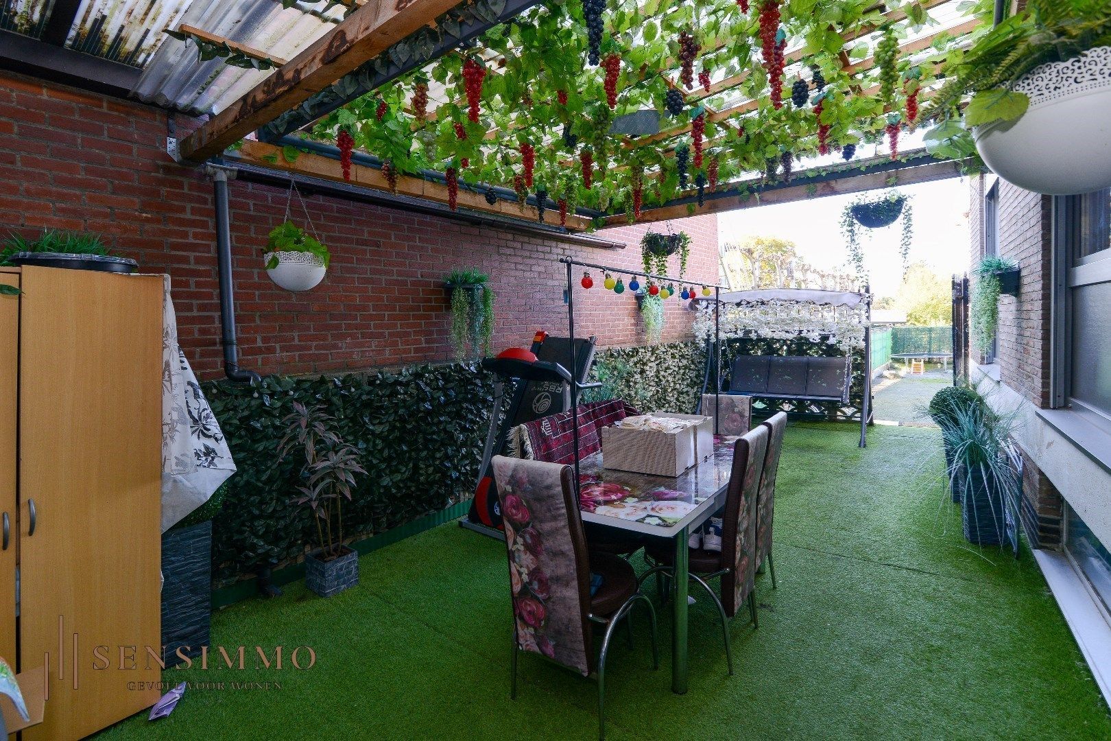 Ruime half open bebouwing met 6 slaapkamers, garage en tuin met energielabel B in Maasmechelen  foto 19