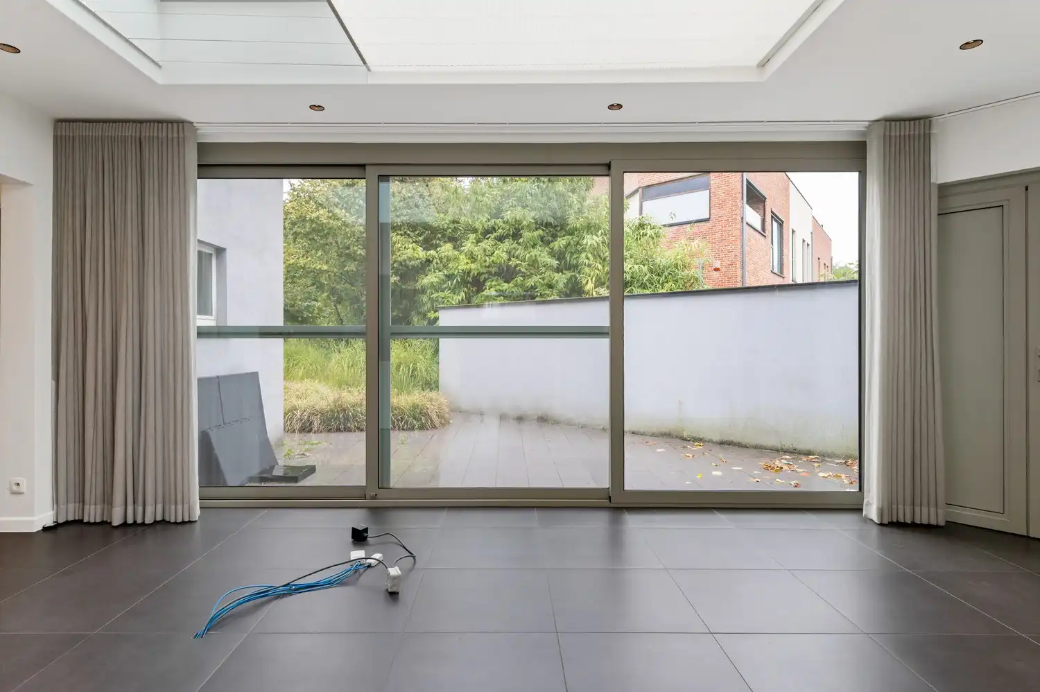 Ruim kantoorgebouw op een centrale locatie te koop in Wommelgem foto 7