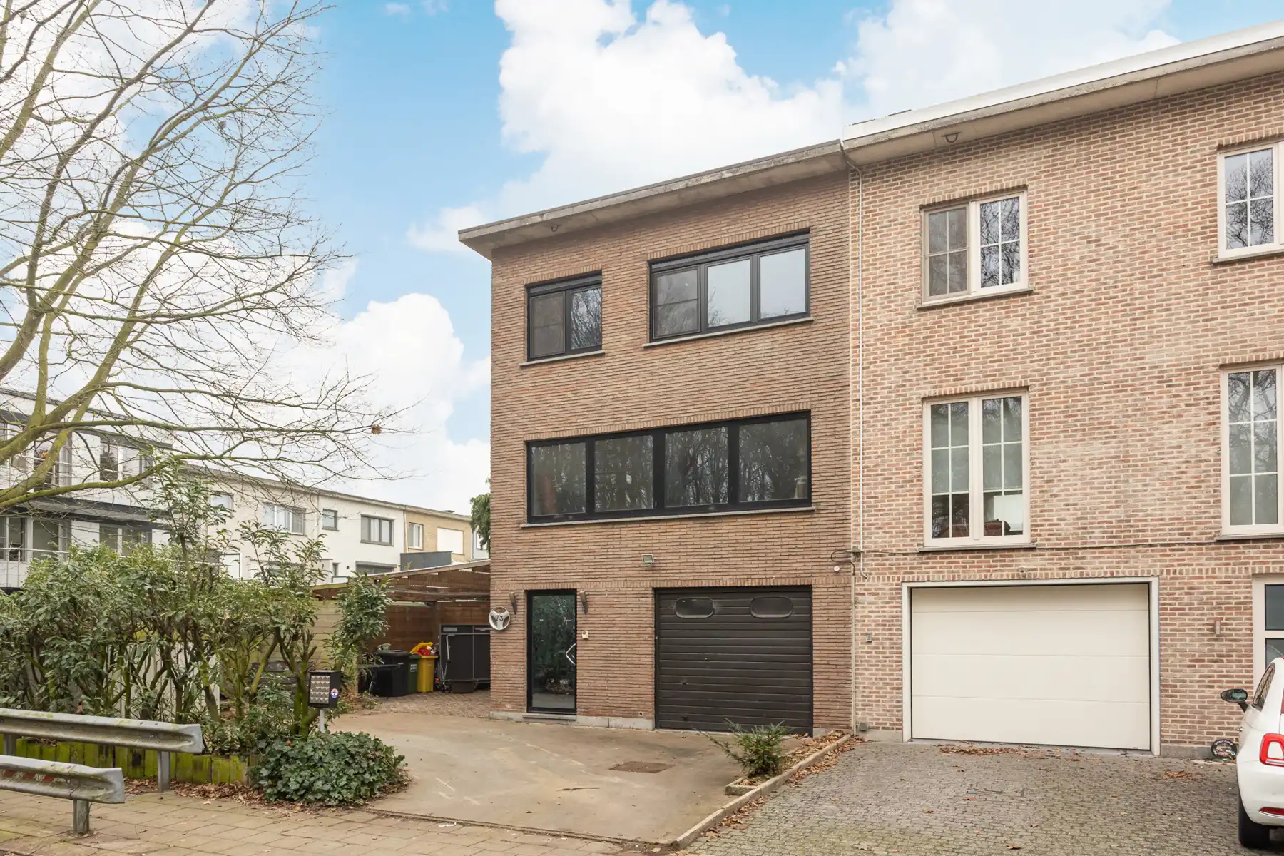 Gezellige halfopen bel-étage met garage, oprit en zonnige tuin in Hoevenen! foto 22