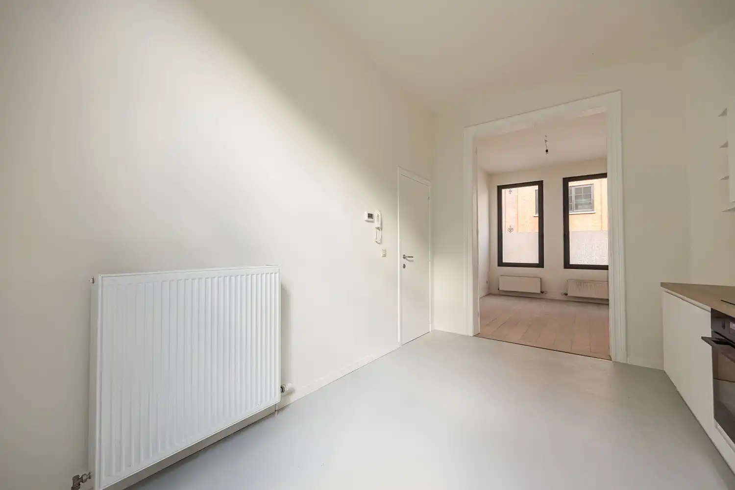 Volledig gerenoveerd gelijkvloers appartement met zuidoost-gericht koertje in Antwerpen foto 8