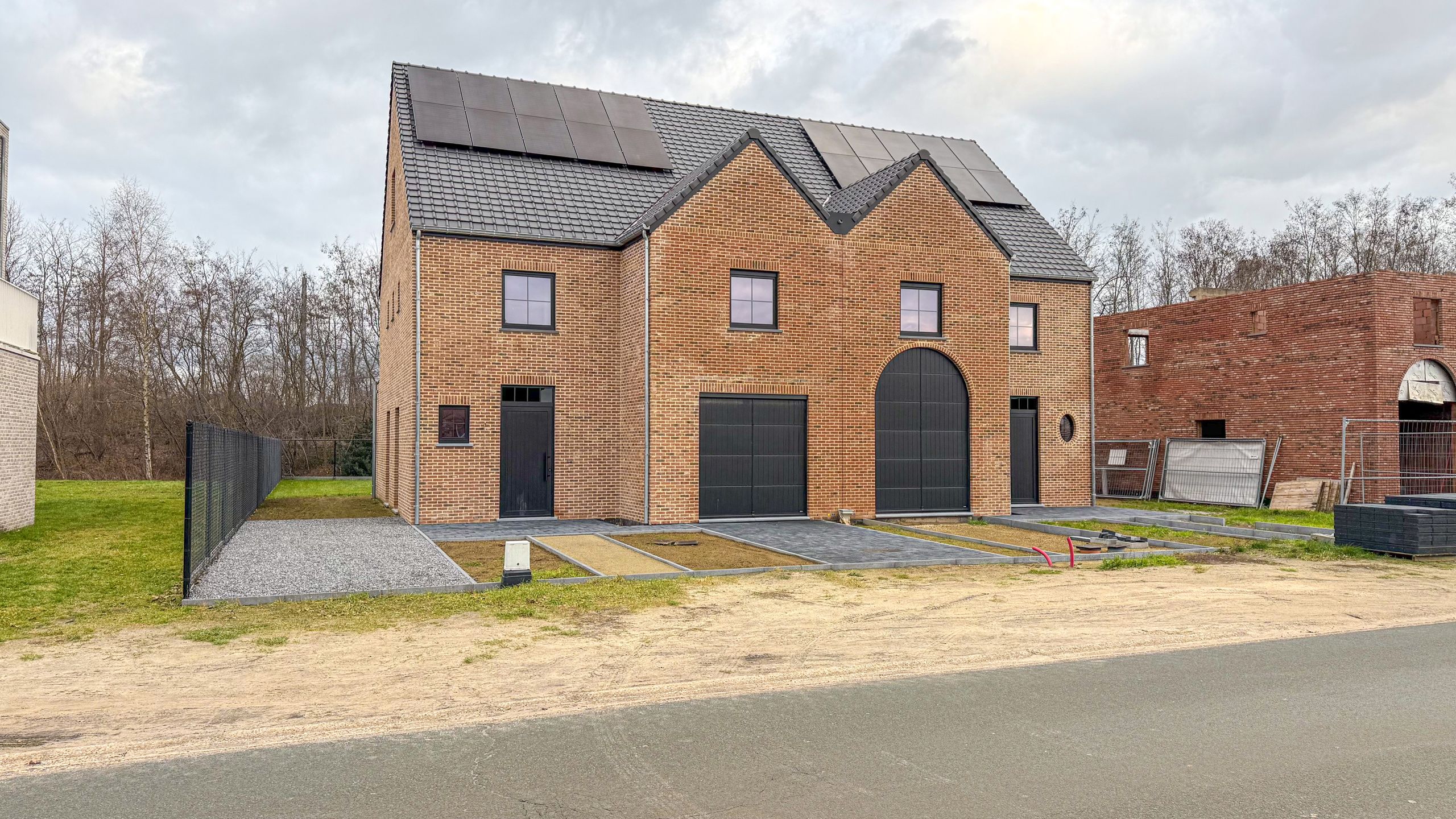 Volledig afgewerkte landelijke woning aan 2% Registratie! foto 29