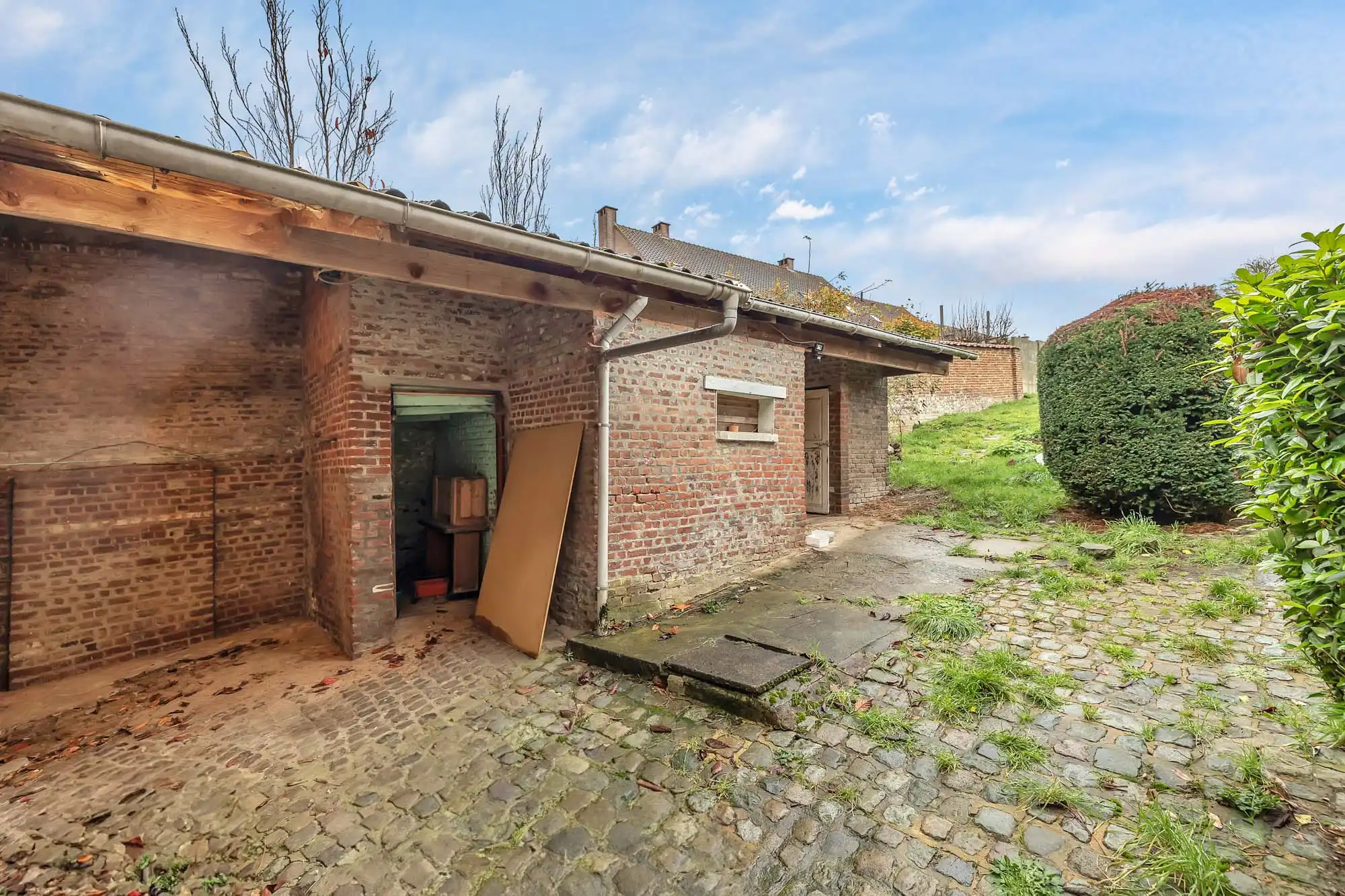 Te renoveren woning op 12a 80ca gelegen in centrum van Gooik foto 22