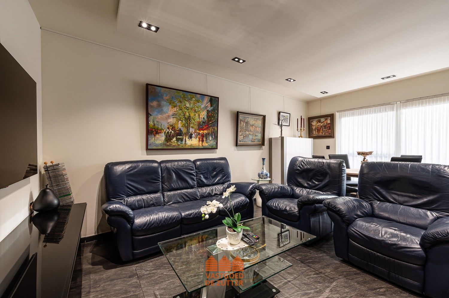 Instapklaar gerenoveerd appartement met terras foto 10