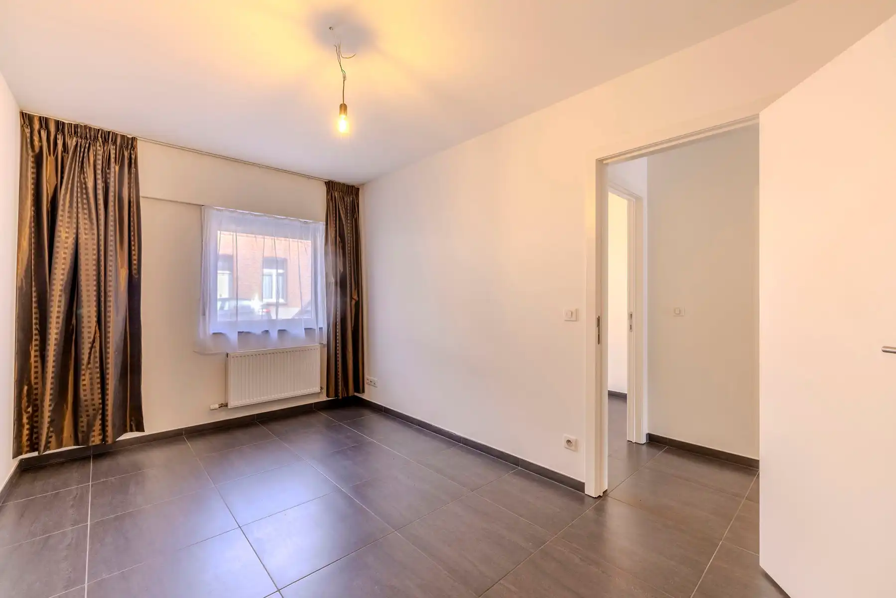 Instapklaar gelijkvloers appartement (97 m²) + parkeerplaats foto 11
