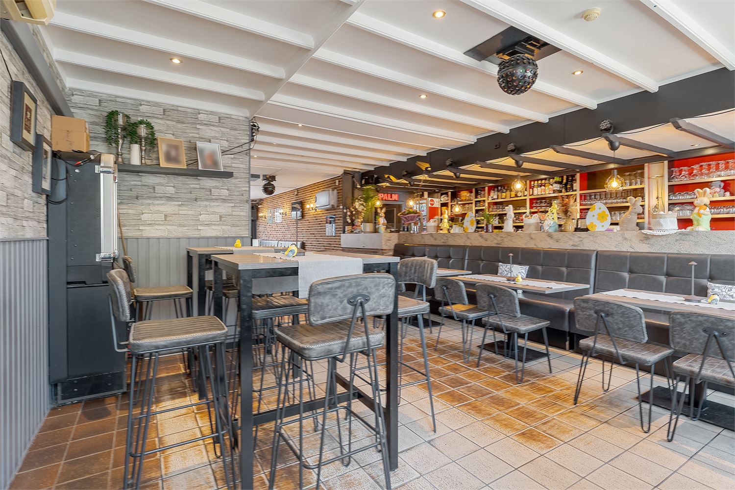 Instapklaar handelspand met woonst op toplocatie – horeca-inboedel inbegrepen! foto 7