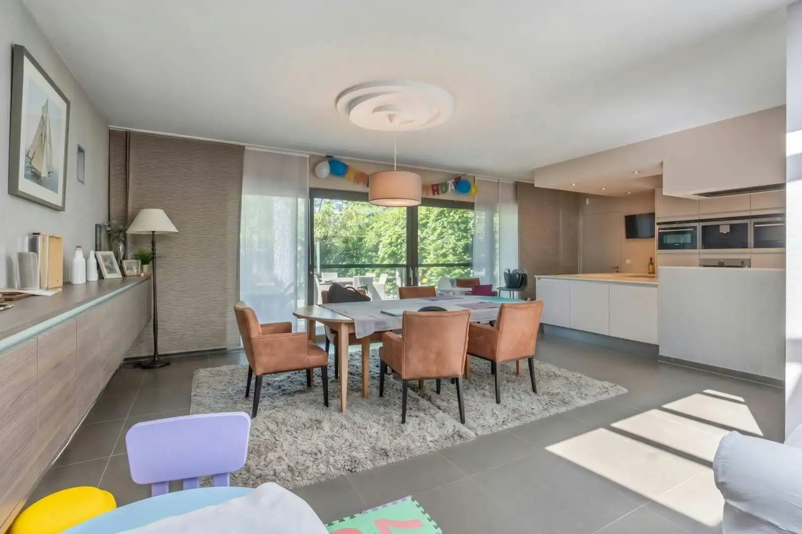 Gerenoveerde woning met praktijkruimte en 4 slaapkamers centrum Diepenbeek foto 7