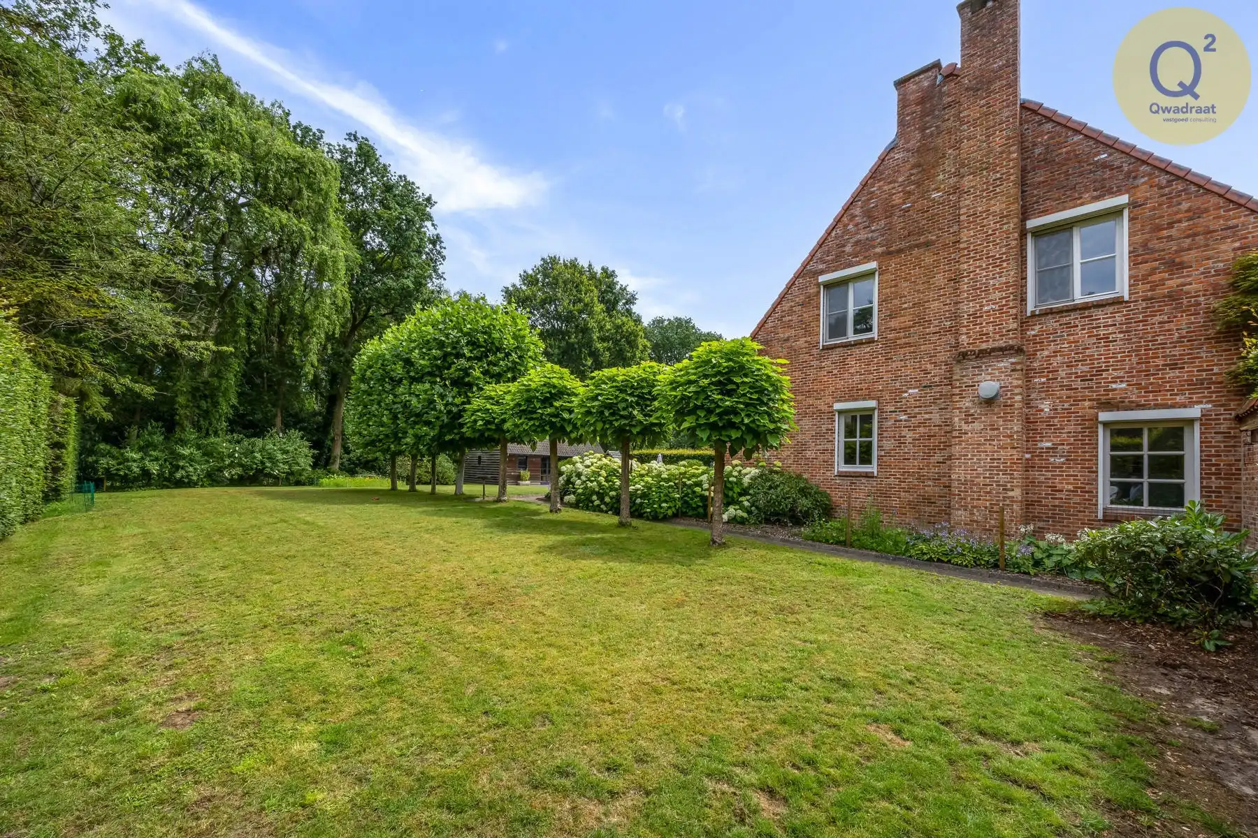 Rustig gelegen villa van met zwembad en poolhouse  foto 43