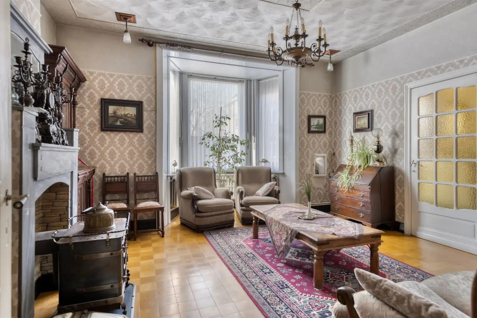 Te renoveren woning met 4 slaapkamers foto 6